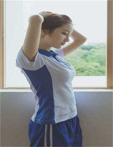 和空姐同居的日子下载,跪在校花脚下叼着女主人的鞋