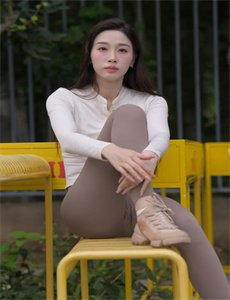 偷拍粉嫩25位美女厕所图片-人妻被下药正在播放